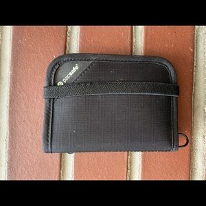 PacSafe Wallet